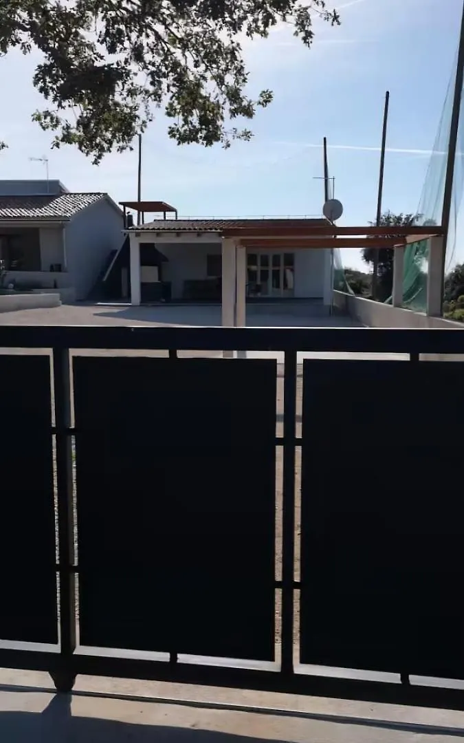 Dalani House Βίλα Ρόβινι
